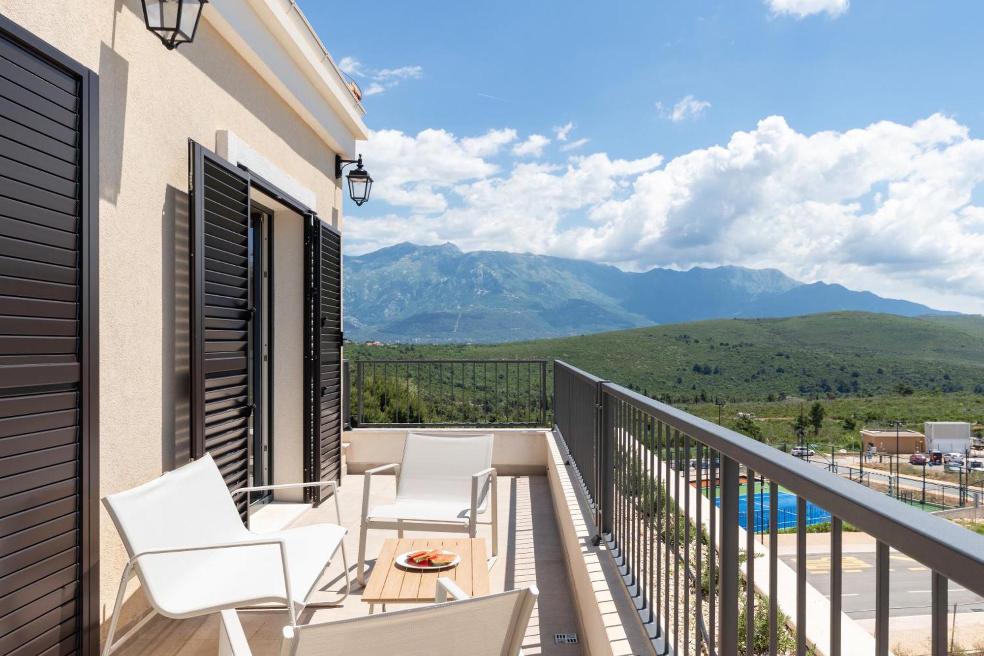 Lustica Apartments Central Tivat Exterior foto